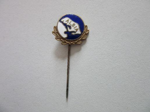 Finnish Travelling Badge Stick Pin