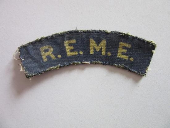 British WW2 Printed Shoulder Title REME