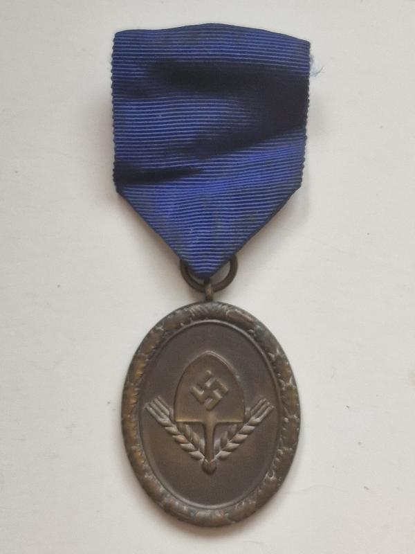 Bronze RAD Medal in Bronze