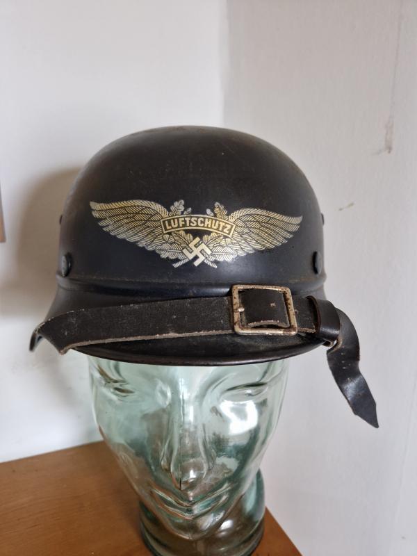 Luftschutz Helmet