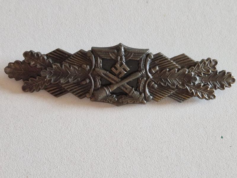 Close Combat Clasp in Bronze