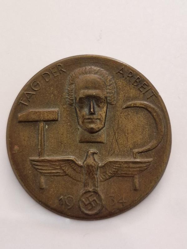 Day Badge