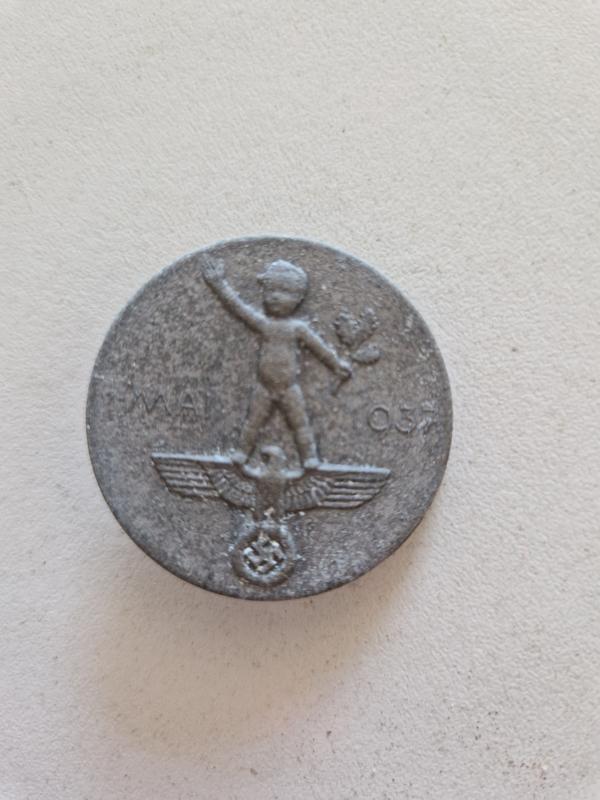 Day Badge
