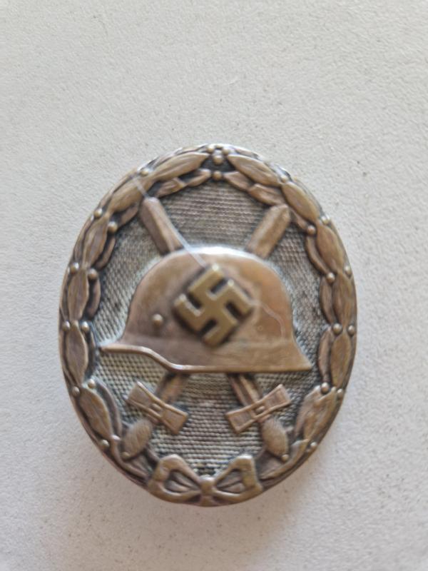 Early Silver Wound Badge