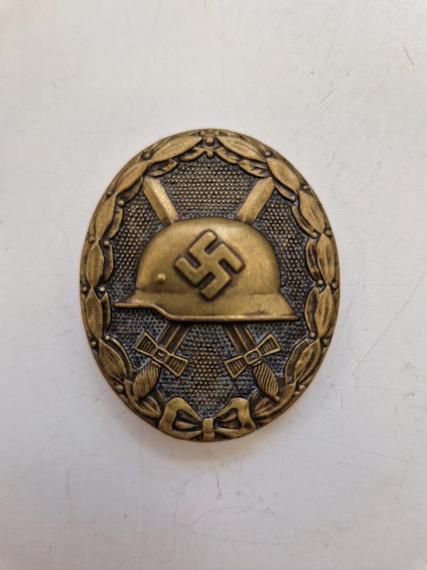 Black Wound Badge