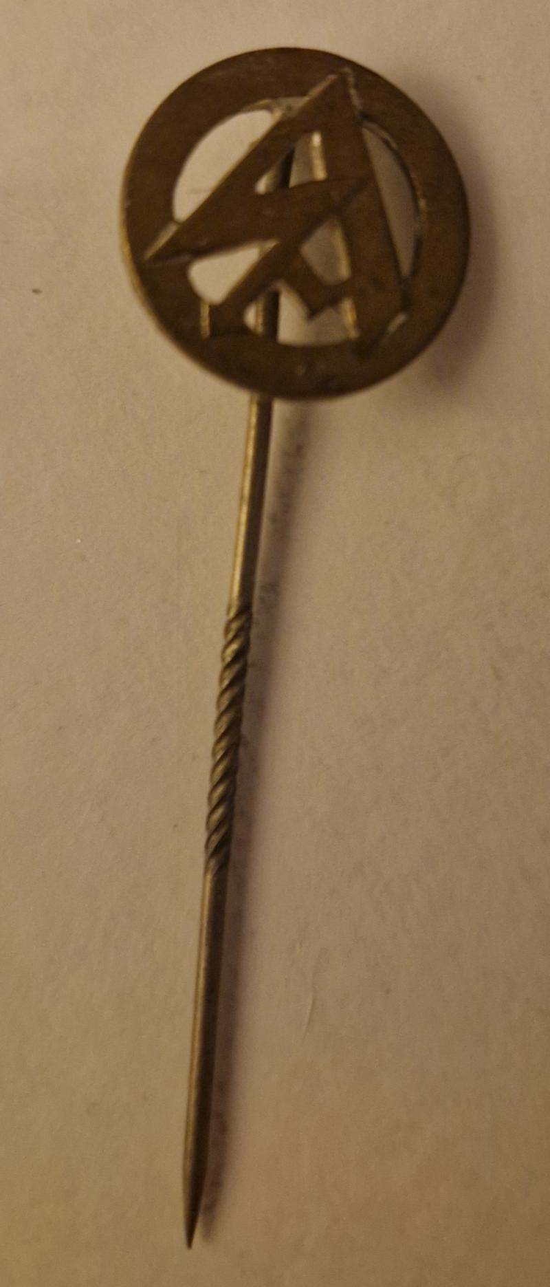 SA Stick Pin