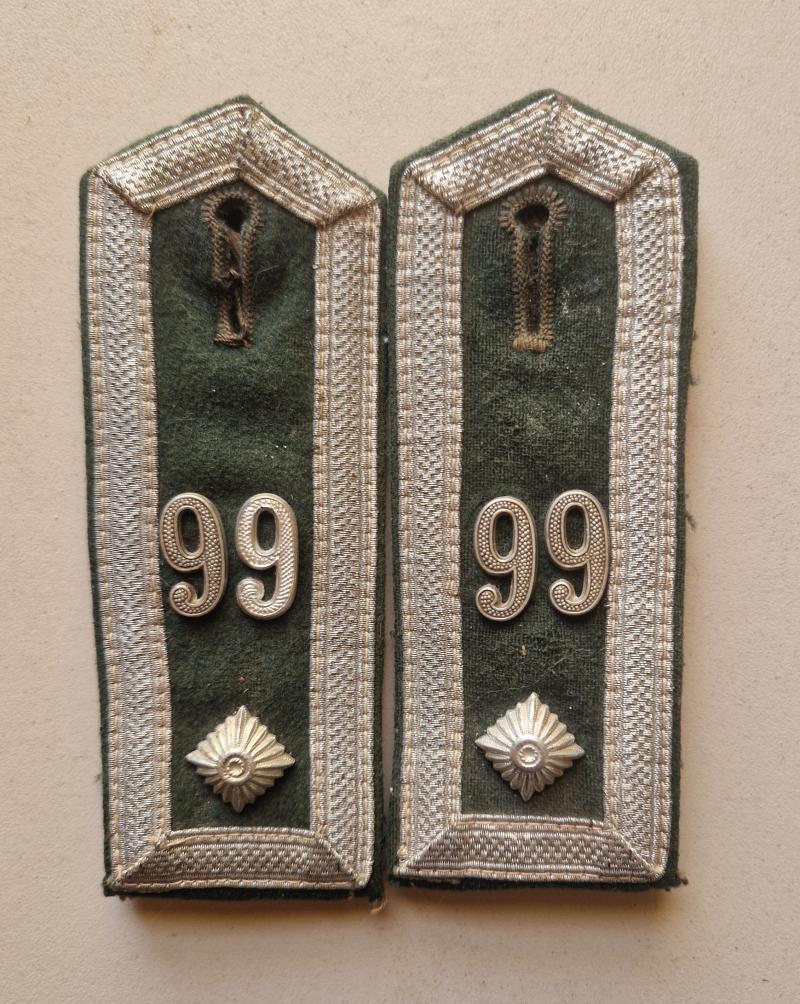 German Army Pair of Shoulder Straps