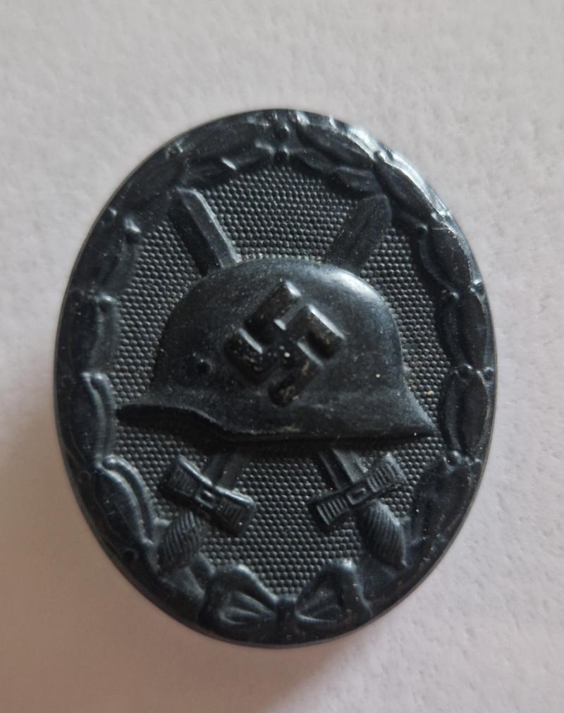 Black Wound Badge