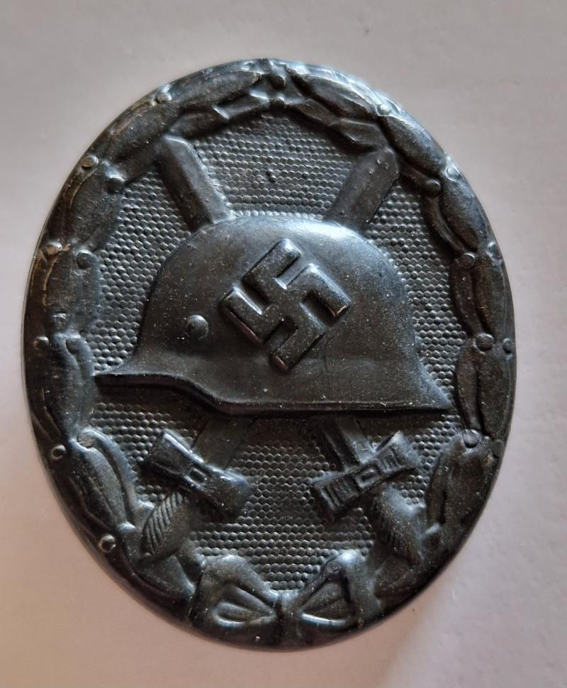 Black Wound Badge
