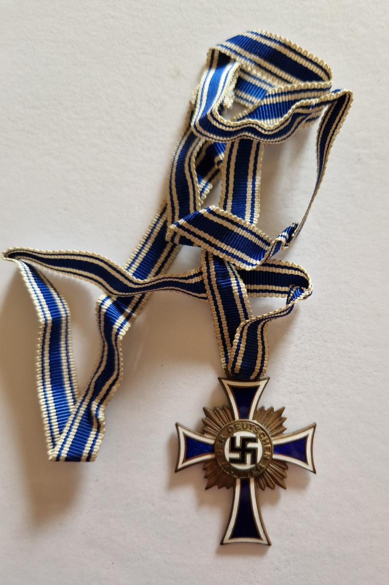 Mothers Cross in Bronze