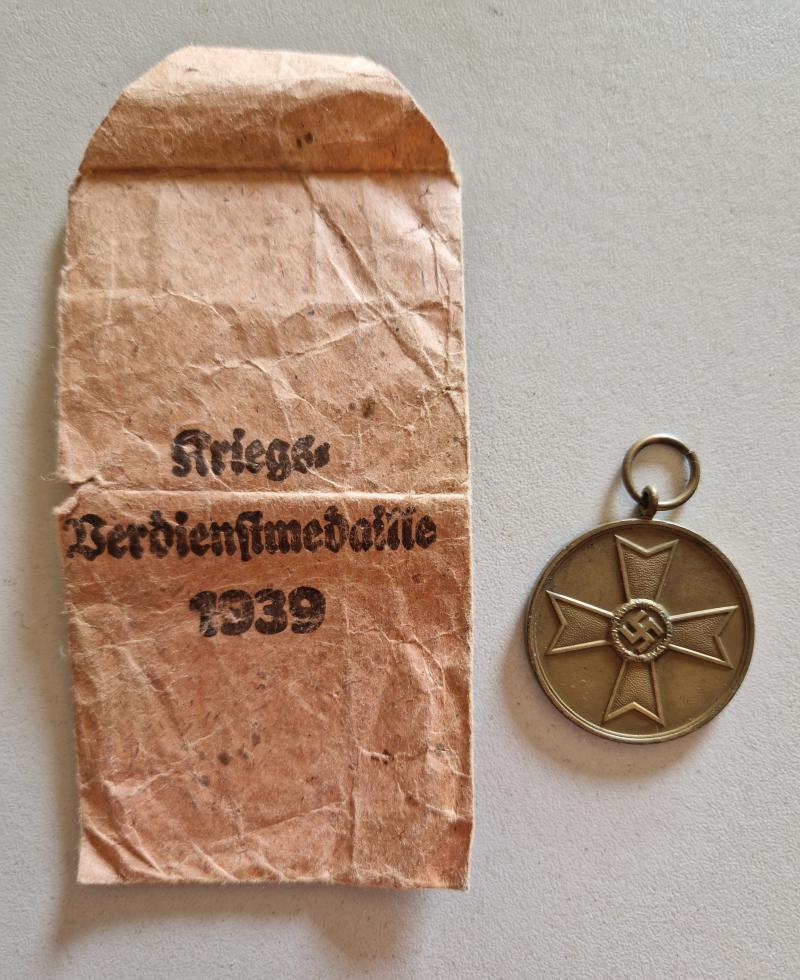War Merit Medal with Pack