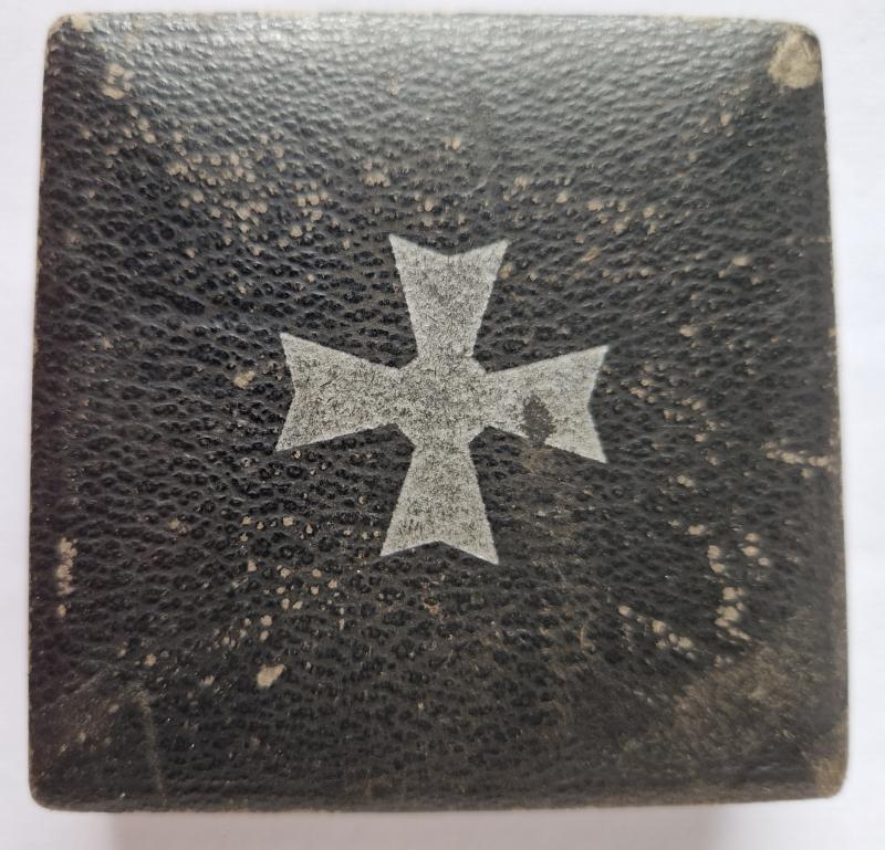 War Merit Cross 1st Class w/o Swords Box