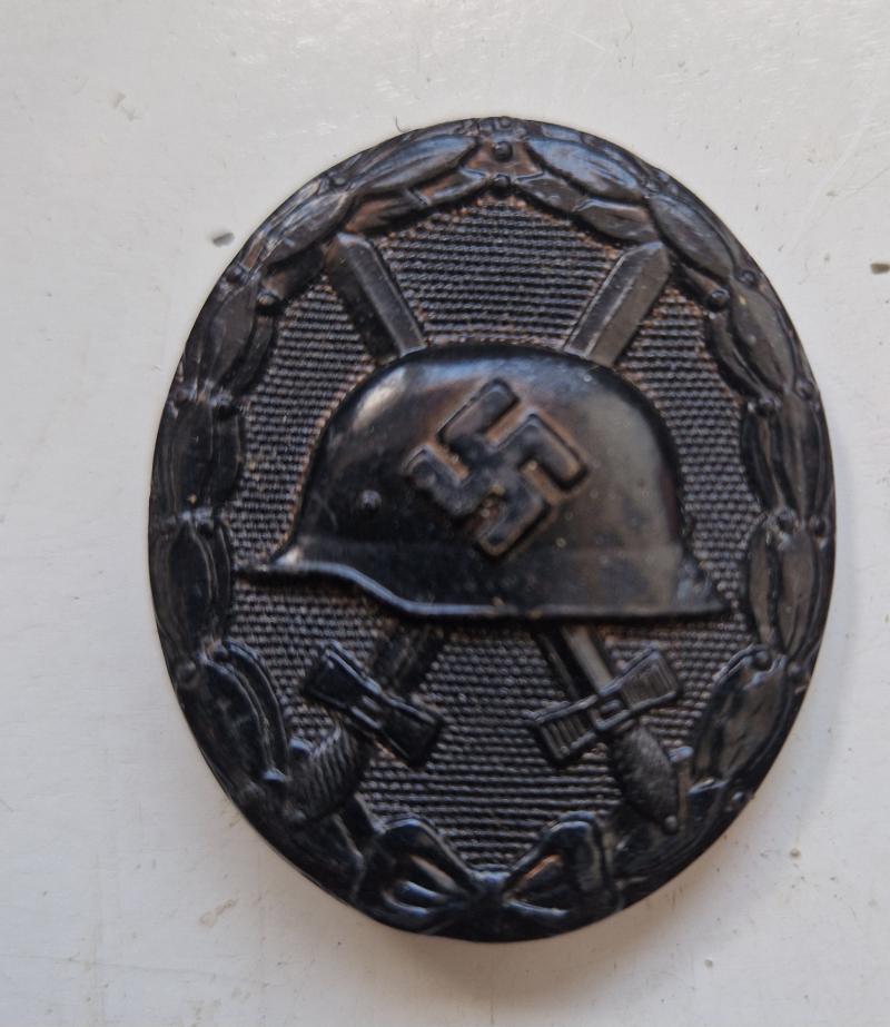 Black Wound Badge