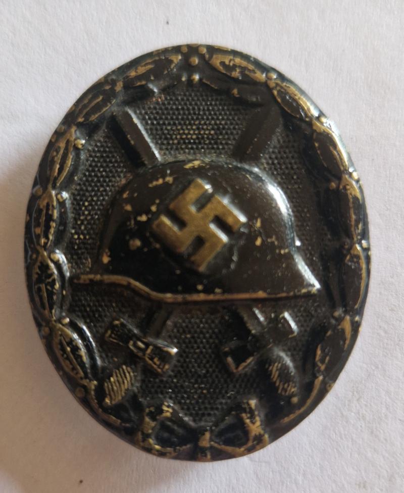 Black Wound Badge