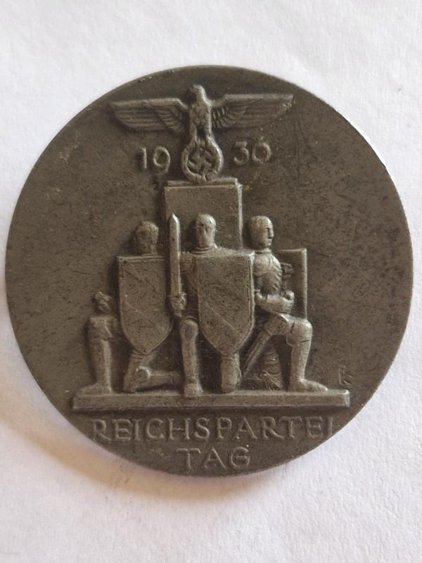 Day Badge