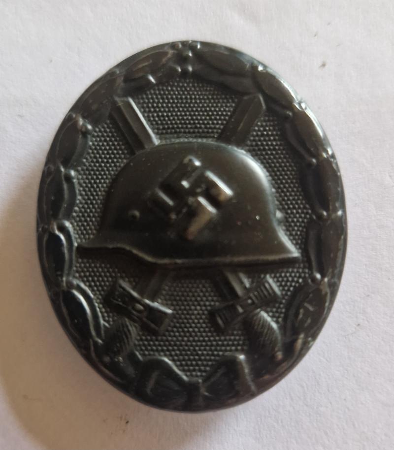 Wound Badge in Black