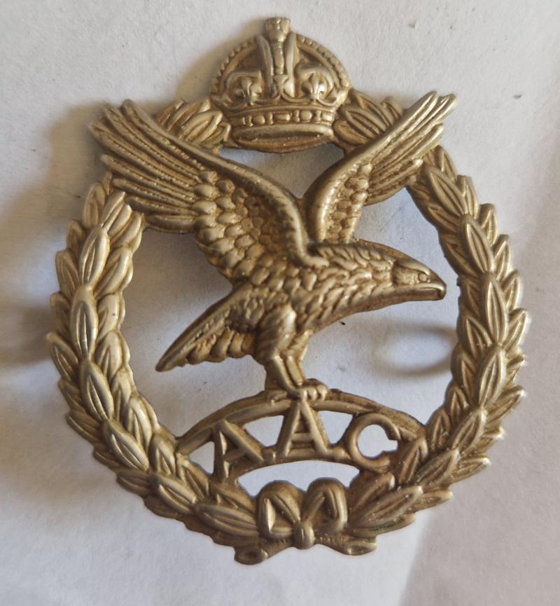 Army Air Corps WW2 Cap Badge