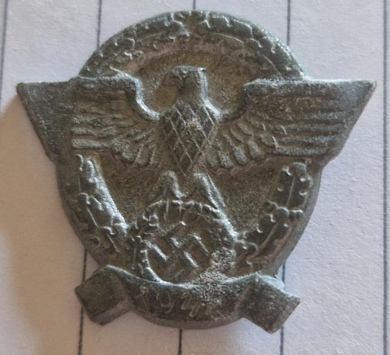 Small Police Badge 1942