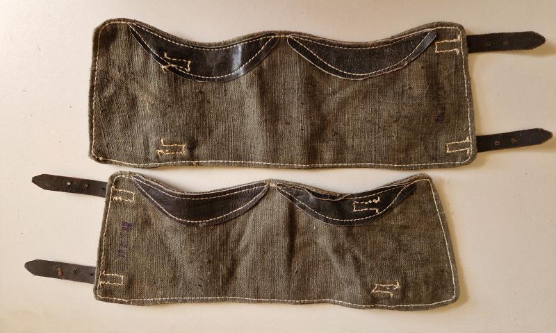 Set of Gaiters