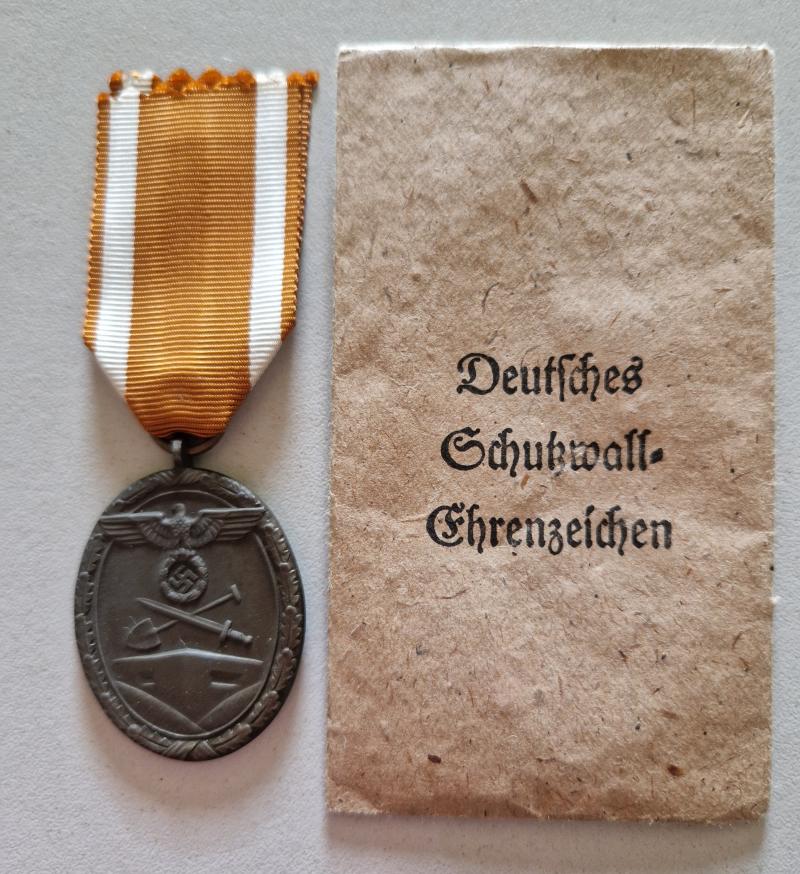 West Wall Medal with Issue Pack.