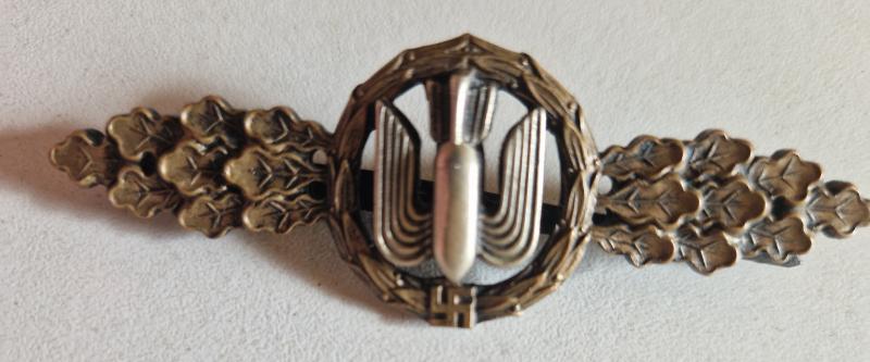 Bronze Bomber Bar