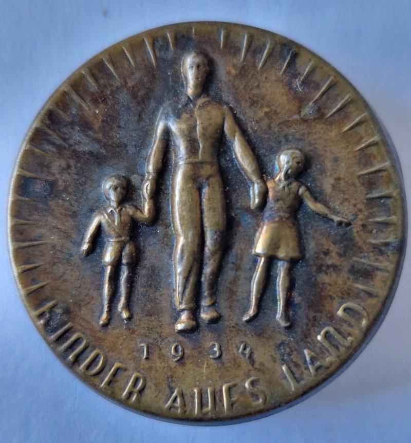 Day Badge